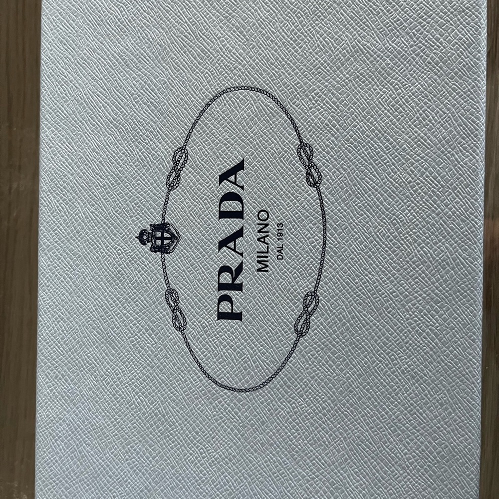 Authentic Prada sandals good condition and super comfy! - Picture 5 of 6